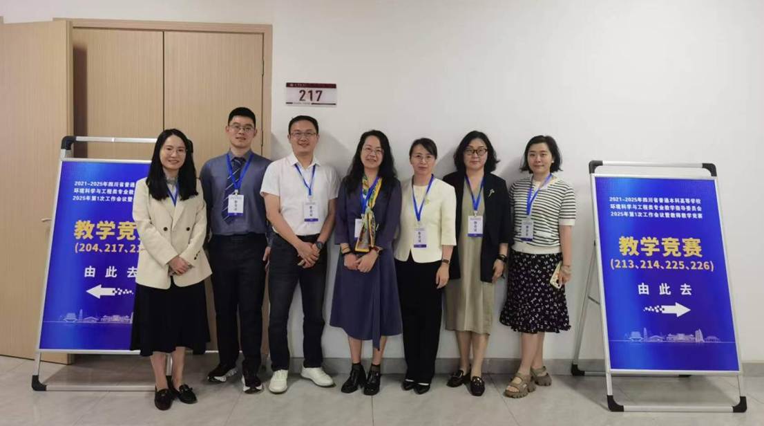 daf875abd65eadde2b5d64168ef6e92